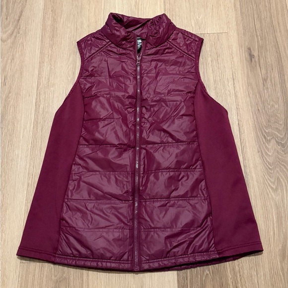Avia Maroon Quilted Puffer Vest size XL - Picture 1 of 5